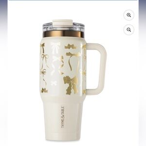 Gold and Cream Dining Mugs with Star Motifs (brand new)